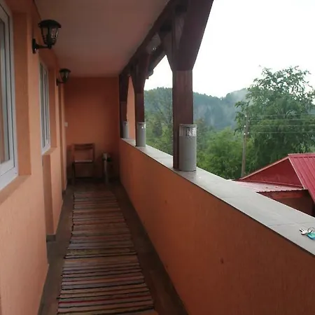 Casa Alex Lodge